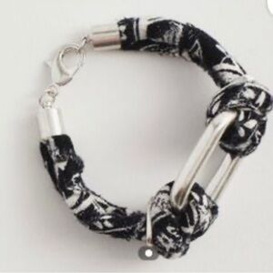 Urban Outfitters Bandana Bracelet Black White Silver clasp 8”